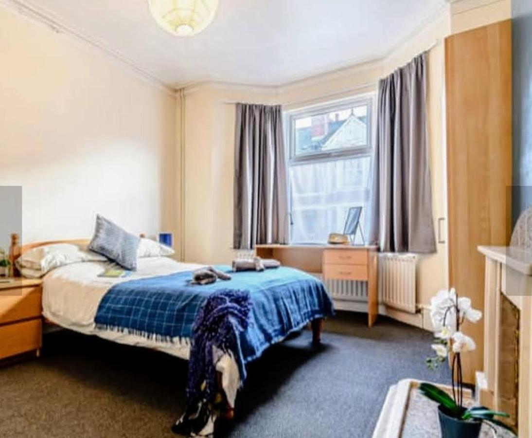 Gosford Apartment Coventry Eksteriør billede